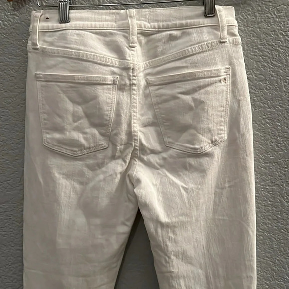 Madewell 9" High-Rise Skinny Jeans in Pure White - Picture 6 of 8